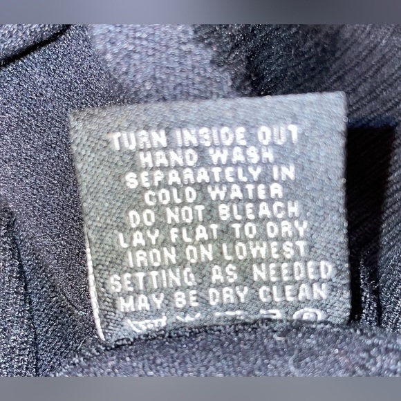 NWOT Venini Elegant Shiny Beaded Fancy Black Sweater size Small - Picture 10 of 10